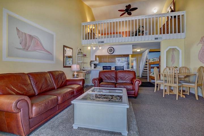 Vacation rental for 6 people, with pool and balcony in Surf City