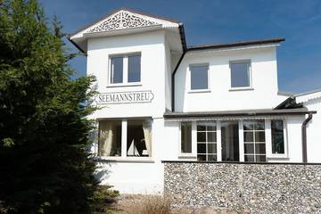 Ferienhaus für 8 Personen, mit Balkon und Garten in Koserow