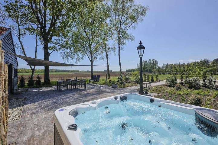 Vakantiehuis voor 6 personen, with whirlpool and sauna as well as tuin - 1