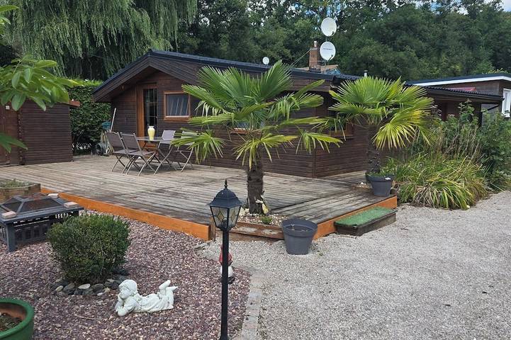 Chalet pour 5 personnes, avec jacuzzi et jardin, animaux acceptés