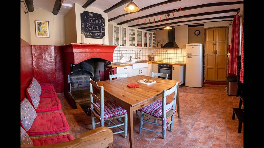 Granja para 10 personas, con vistas y balcón, Se admiten mascotas en Provincia de Huesca - 2