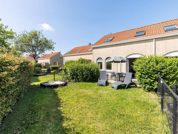 Bungalow voor 6 personen, met terras, kindvriendelijk in Renesse