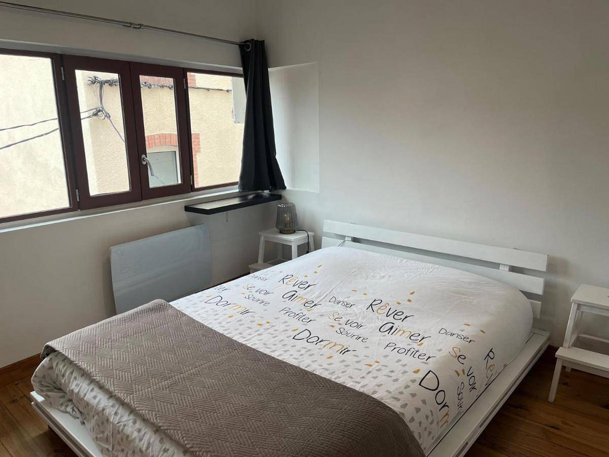 Appartement entier, Two-Bedroom Apartment in Saint-Gaudens, Haute-Garonne