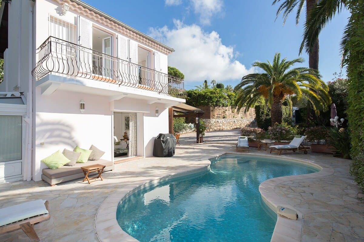 B024 - Magnifique Villa - Piscine - Cannes centre in Cannes, Cannes e dintorni