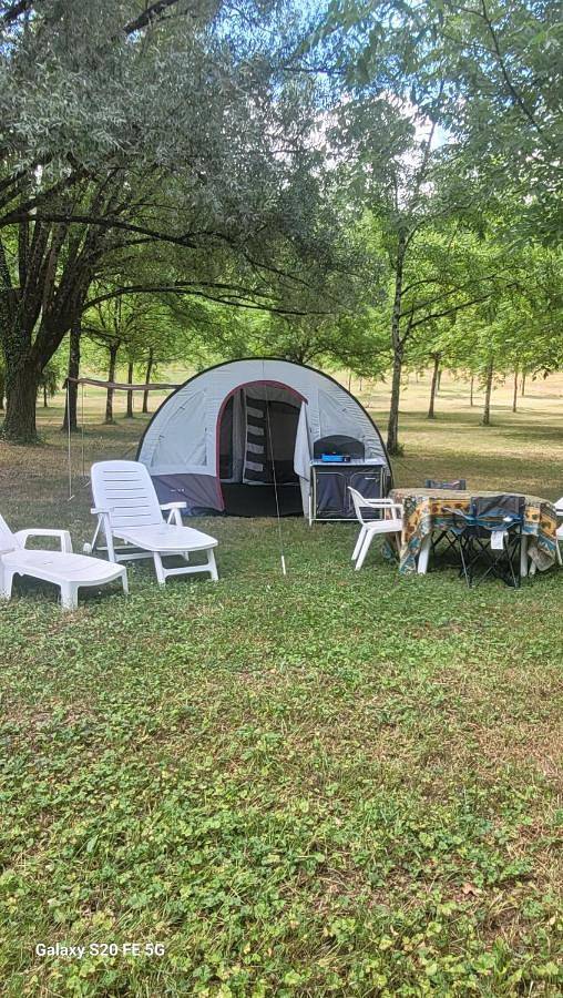 Camping pour 4 personnes, avec Terrasse et Jardin
