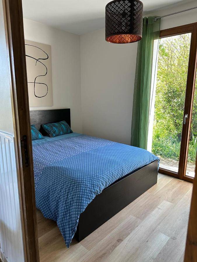 Double Room with Private Bathroom in Saint-Germain-au-Mont-d'Or, Lyon et ses environs