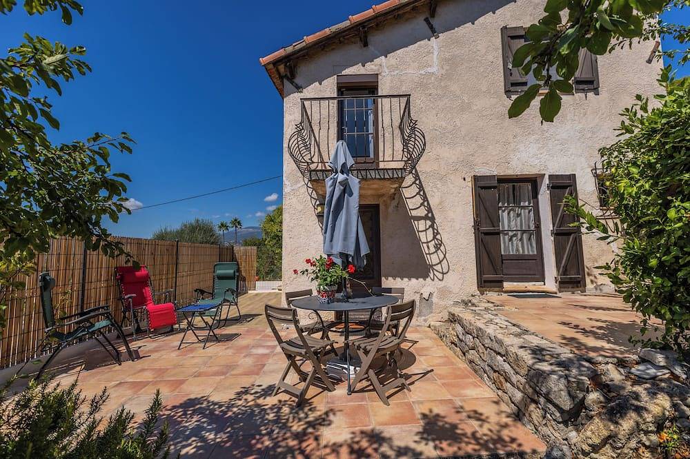 Charming Little Bucolic House 5-min from City in Mouans-Sartoux, Mittelmeerküste (Frankreich)