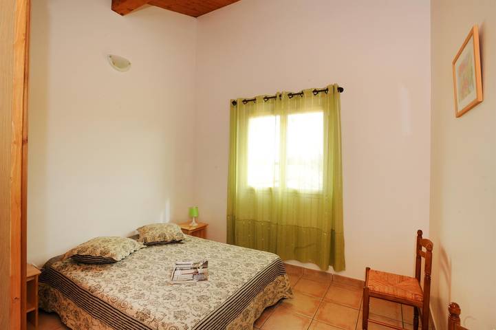 Gîte pour 4 personnes, avec terrasse à Thuir - 3