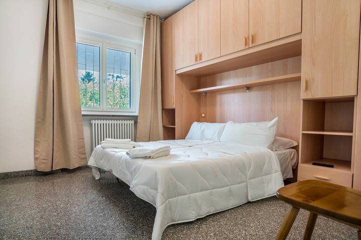 Entire apartment, Apartment 'Lases Piano Terra' with Mountain View, Private Terrace and Wi-Fi in Lona-Lases, Fleimstaler Alpen