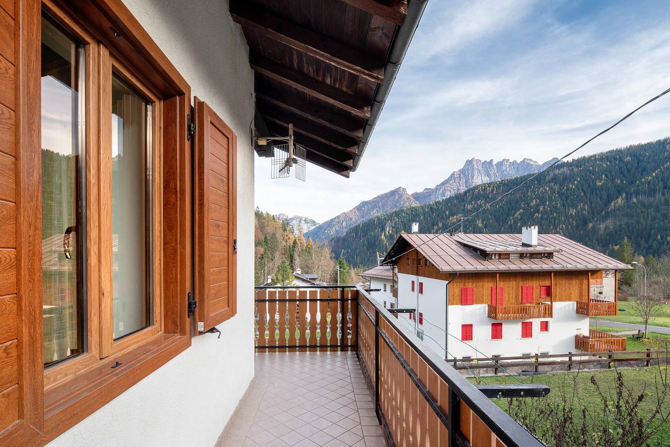 Appartement entier, Appartement "Sasedel" avec vue sur les montagnes, jardin partagé et balcon in Falcade, Dolomiti Superski