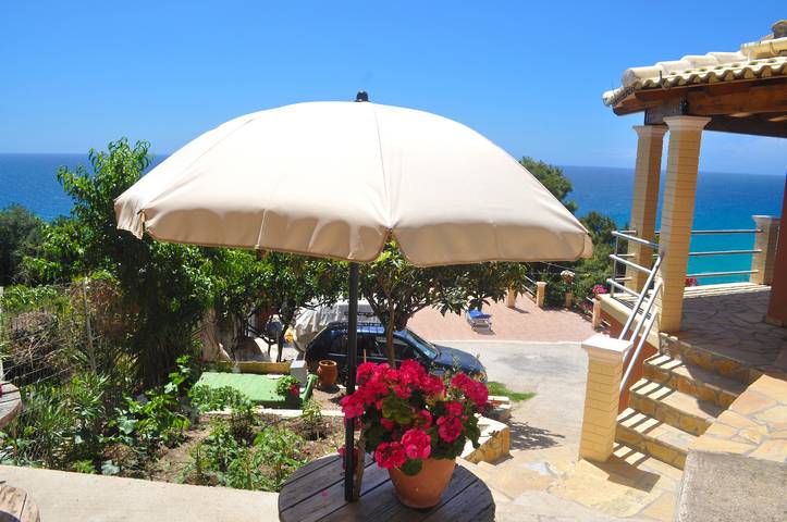 Ferienwohnung für 2 Personen, mit Meerblick und Balkon/Terrasse sowie Garten und Ausblick in Griechenland - 4