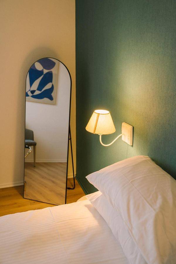 Hôtel pour 2 personnes, avec jardin ainsi que vue et piscine à Tréguier - 2