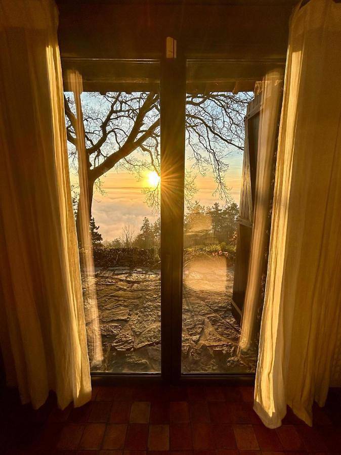 Gîte pour 2 personnes, avec vue et terrasse dans Val-d'Oise - 2