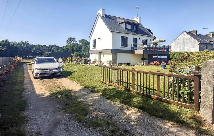 Appartement de vacances entier, Charmant appartement de 2 chambres avec jardin, situé à proximité du centre de Névez et des restaurants in Névez, Région de Quimper