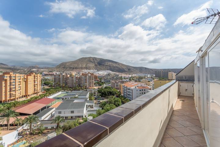Appartement entier, Appartement de vacances 'Obsidian Canarysol Los Cristianos' avec vue sur la montagne, Wi-Fi et climatisation in Los Cristianos, Arona
