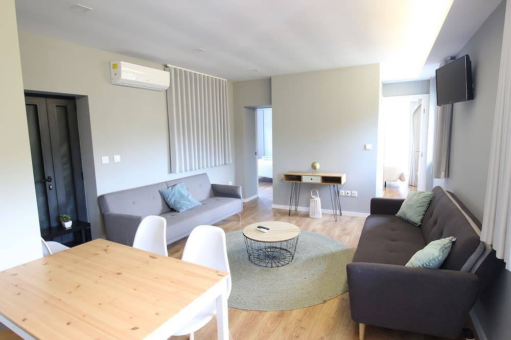 Casa do Lago - Quinta de Areda Wine & Pool Experience in Fafe, Distrito de Braga