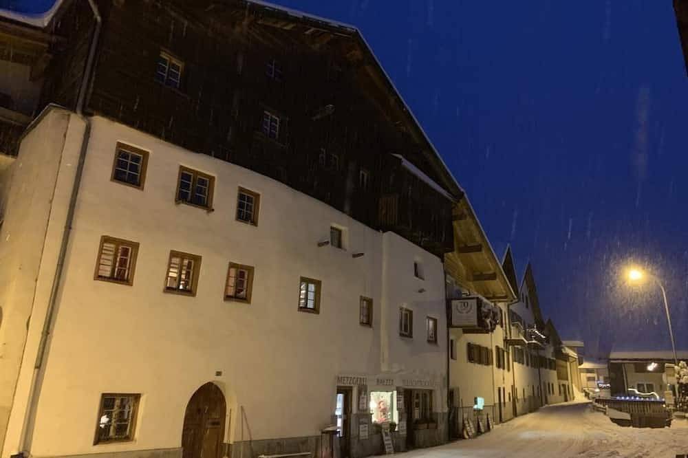 Historische Tgesa Ferrera in Schmitten (Albula), Schmitten (GR)