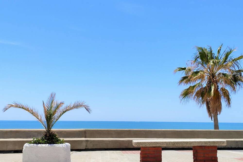 Apartamento entero, Sea views Rota apartamento in Playa La Costilla, Rota 
