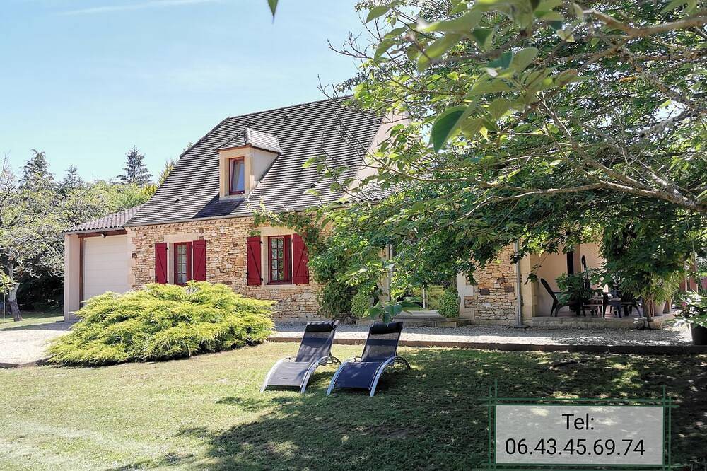 Gîte Périgourdin a 5 km de Sarlat, parque cerrado. in Carsac-Aillac, Périgord Noir