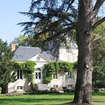 Maison d’hôte pour 2 personnes, avec piscine ainsi que jardin et vue, adapté aux familles dans Saint-Août