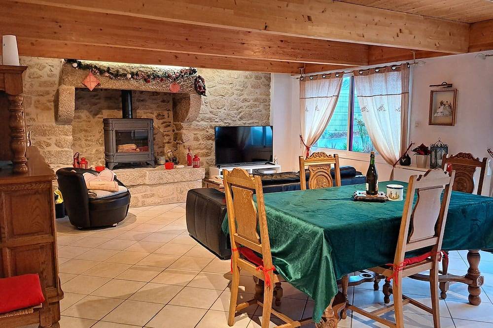 Schönes Fischerhaus aus Holz und Stein, 2007 renoviert, am mer d'Iroise in Lampaul-Plouarzel, Brest und Umgebung