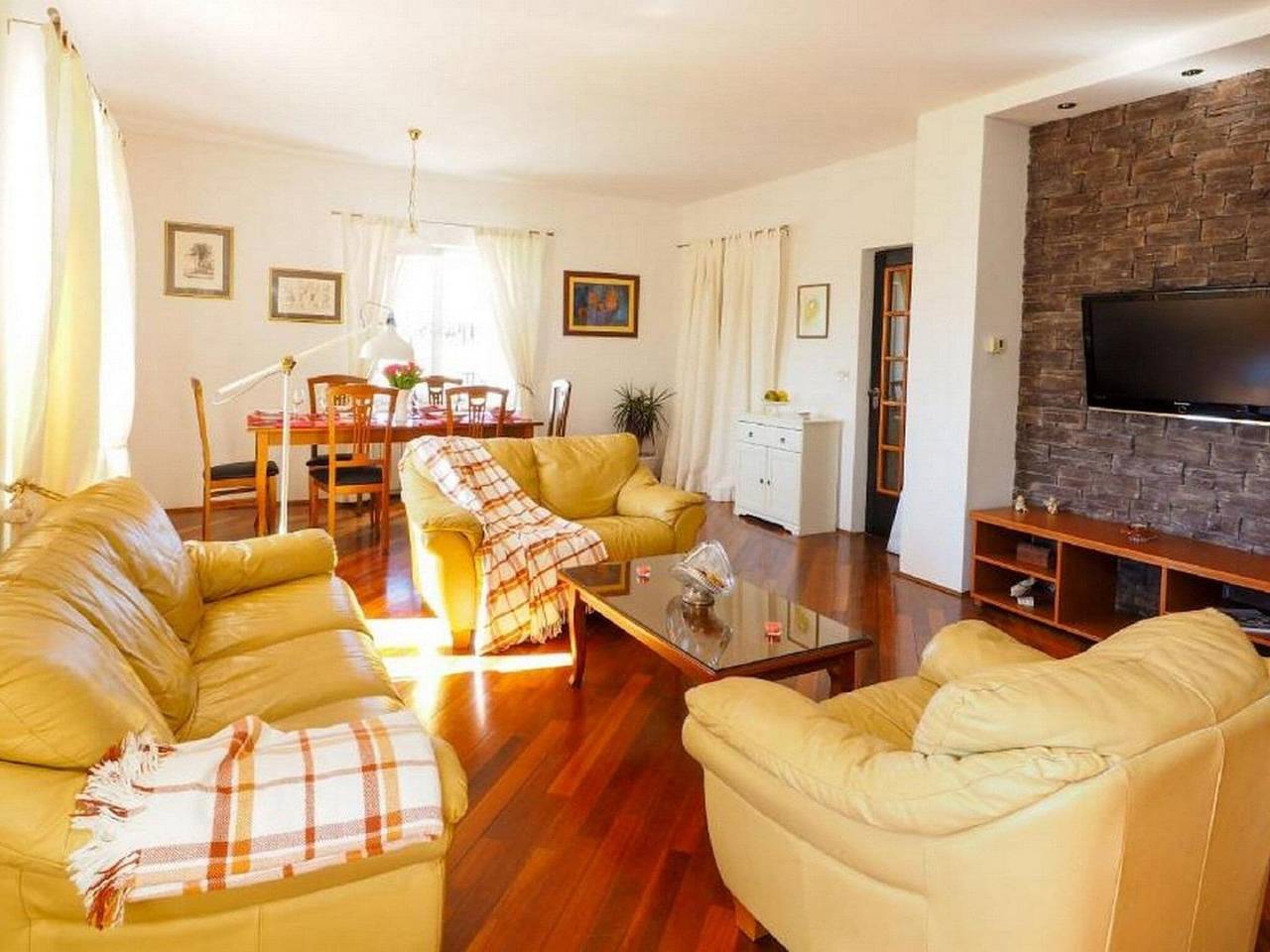 Villa Antonija - Four-Bedroom Villa with Terrace and Private Pool in Općina Konavle, Dubrovnik-Neretva