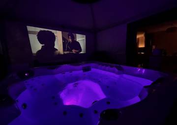 Gîte pour 2 personnes, avec terrasse ainsi que jardin et jacuzzi dans Parc naturel régional des Vosges du Nord