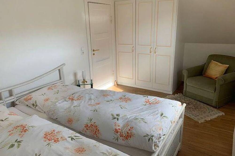 Ganze Wohnung, Dachgeschosswohnung im Landhausstil, 37qm für bis zu 2 Personen - Nordgang 6 in Tinnum, Sylt (Gemeinde)