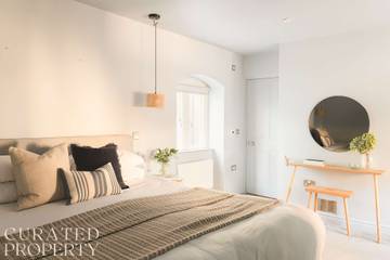 Vacation Rental for 4 Guests in Bath, The Cotswolds, Picture 1