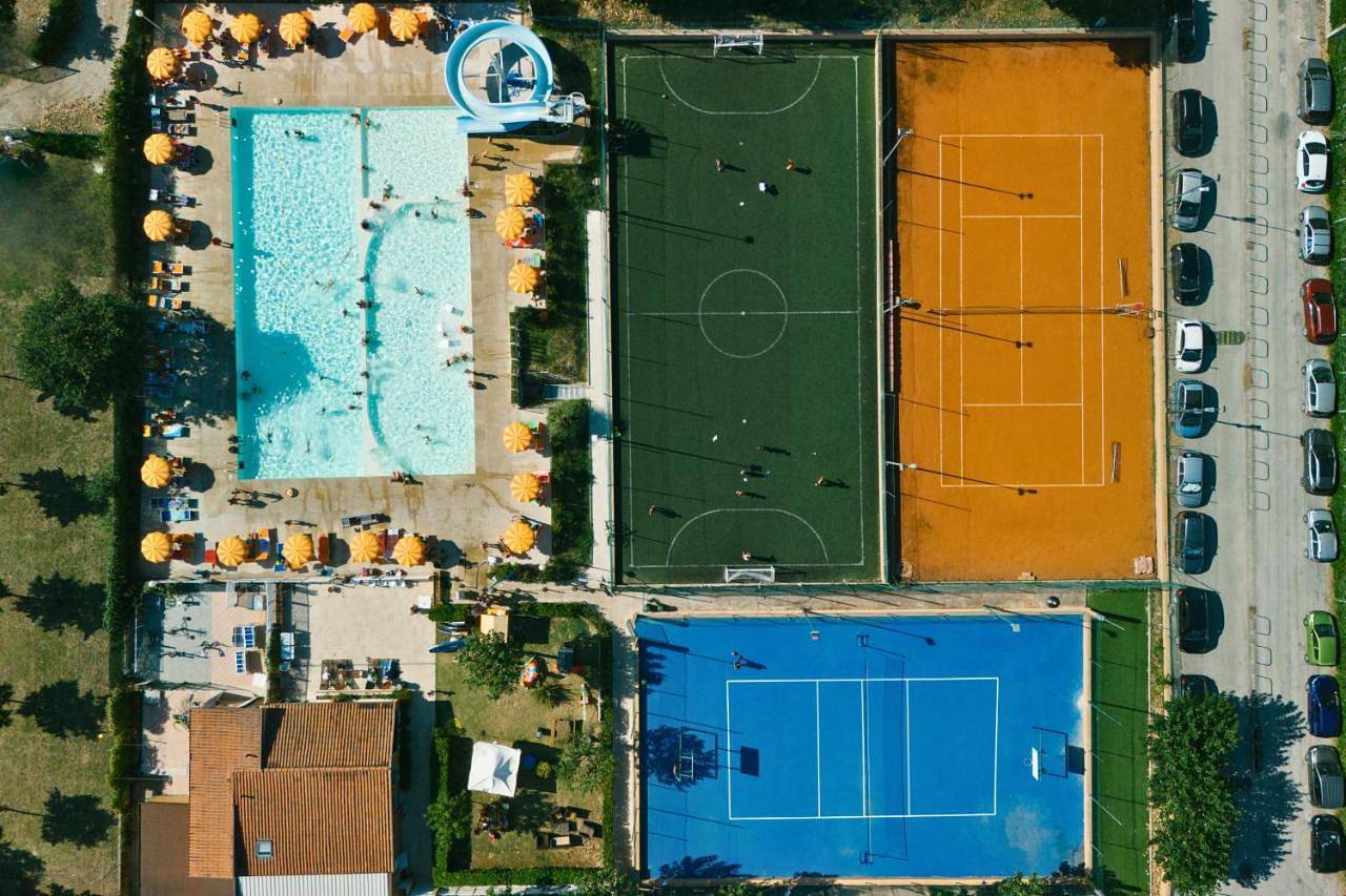 Mobile Home in Spiaggia Marina Palmense, Fermo