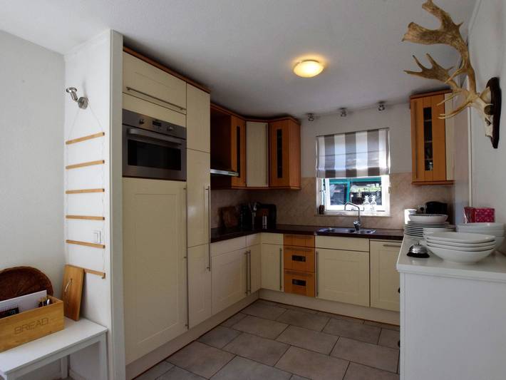 Location de vacances pour 5 personnes, avec terrasse ainsi que sauna et jardin, adapté aux familles à Noordwijk - 4