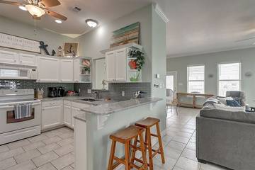 Vacation Home for 10 Guests in Port Aransas, Mustang Island, Picture 4