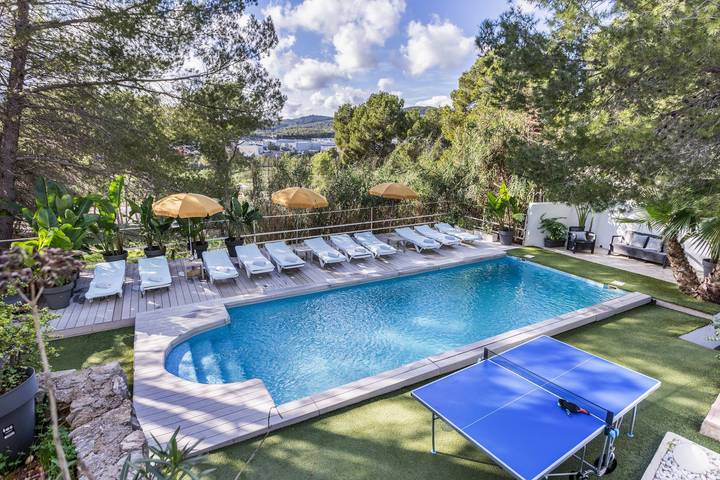 Casa de vacaciones para 12 personas, con Balcón y Jardín en Sant Antoni de Portmany