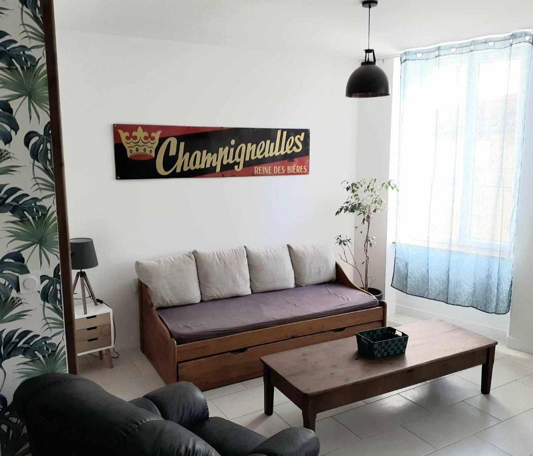 Two-Bedroom House in Moux, Région de Carcassonne