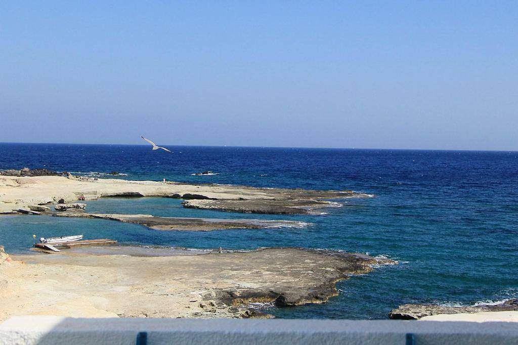 Suite Areti in Pollonia, Milo