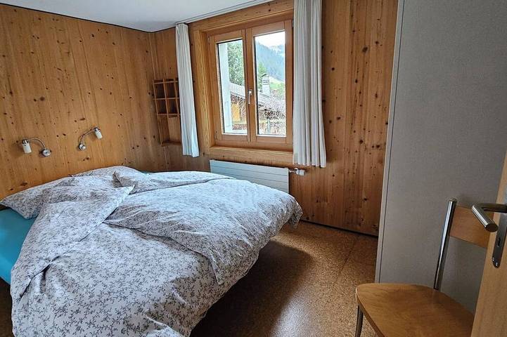 Ganze Wohnung, Burkhalter Appartement/Fewo, Dusche oder Bad, Wc 4-Bettwohnung in Saanenmöser, Zweisimmen