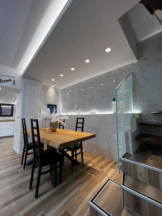 Gîte pour 6 personnes, avec piscine ainsi que jacuzzi et jardin à Lerici - 4