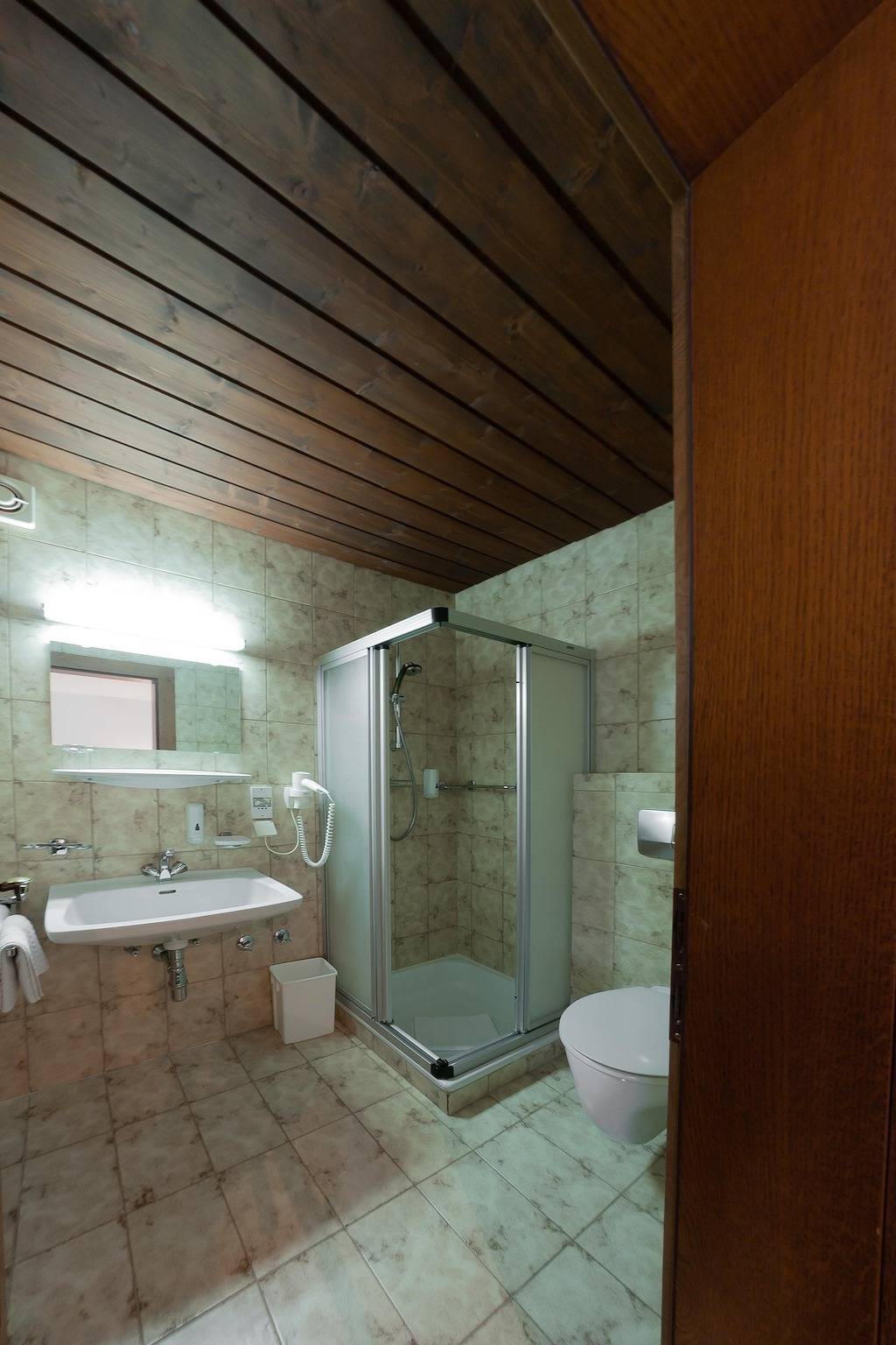 Dreibettzimmer Stardard mit Dusche, Wc in Annaberg-Lungötz, Tennengau