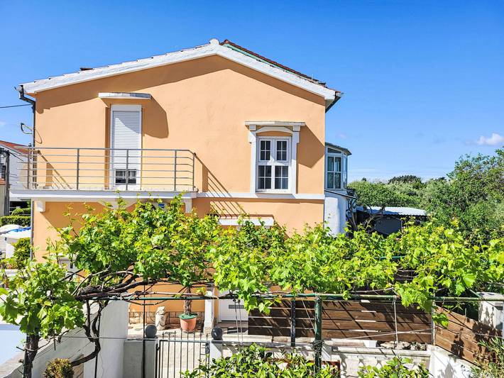 Ferienhaus für 6 Personen, mit Balkon und Terrasse in Zadar (Kommun) - 2