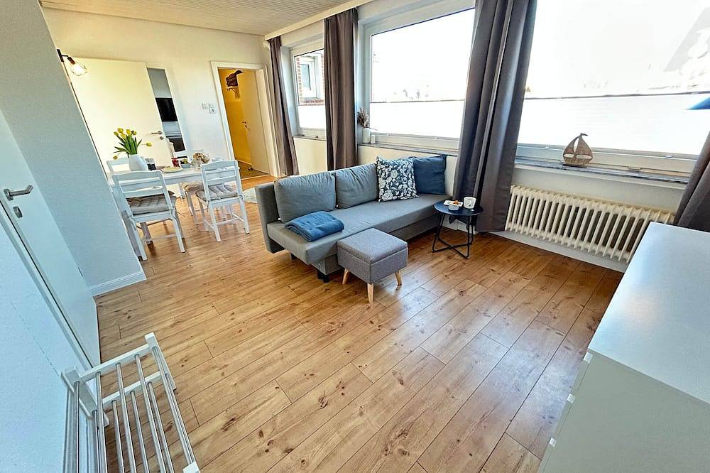 Vier Nordlichter – Eg-Wohnung mit Garten in Bensersiel, Esens