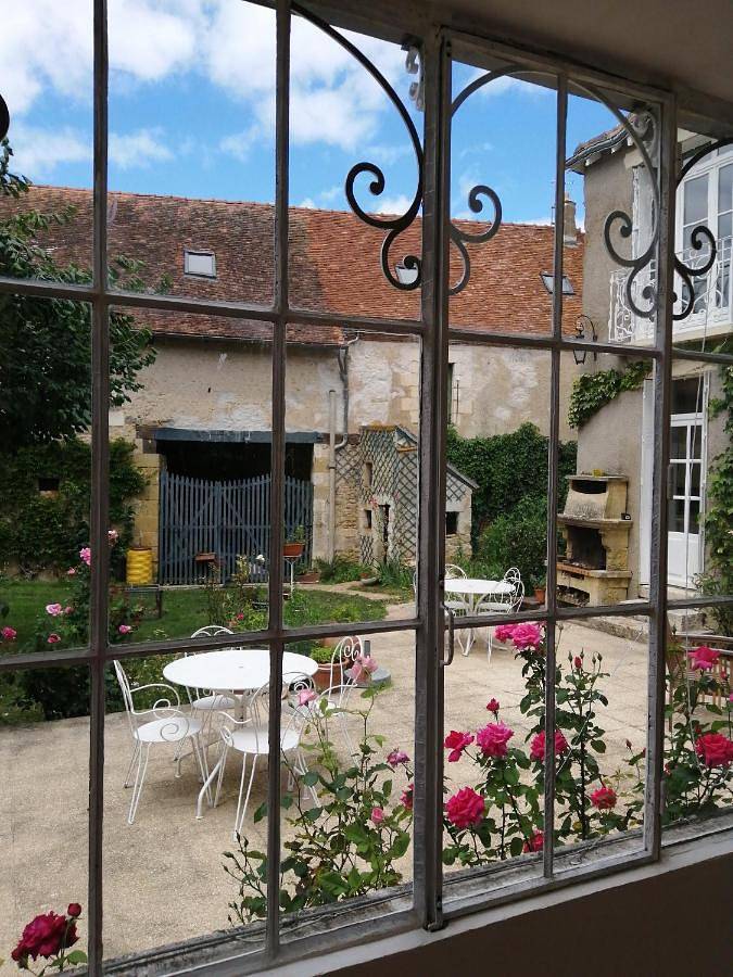 Maison d’hôte pour 5 personnes, avec vue ainsi que terrasse et jardin dans Vatan