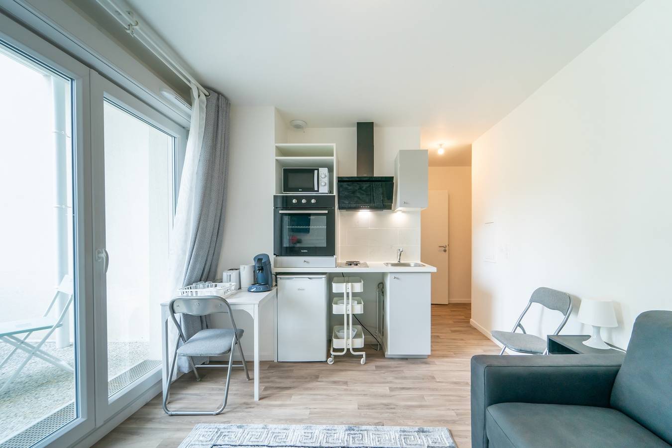 Entire apartment, Moulin à Vent A03 - Studio avec terrasse in Bondy, Seine-Saint-Denis