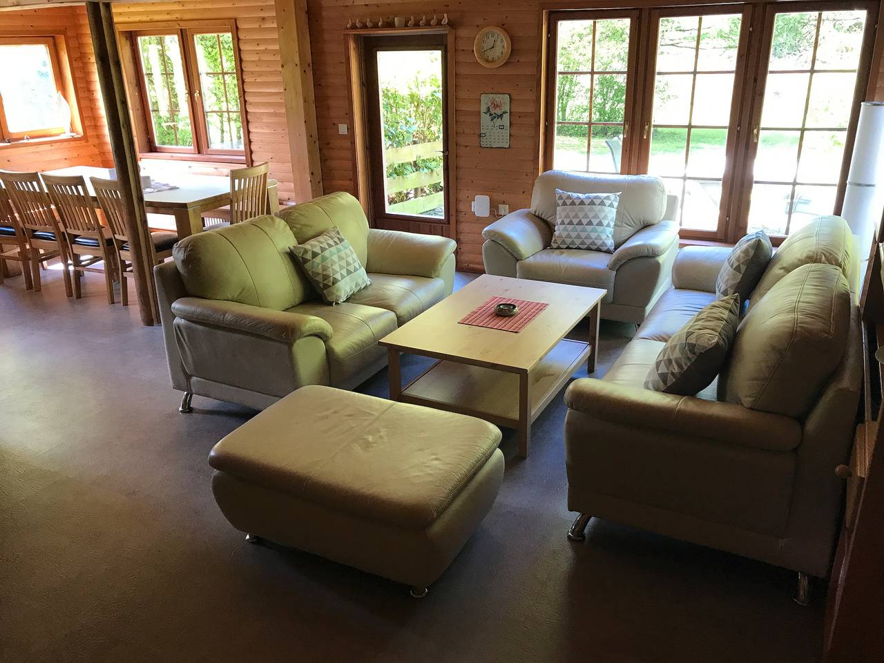 Ferienhaus 'Blockhaus Marie' mit privater Terrasse, privatem Garten und Wlan in Silbersee, Frielendorf