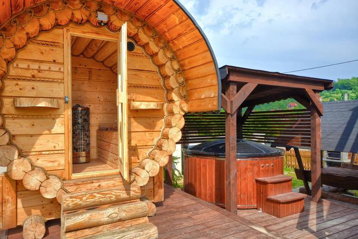 Dom dla 5 osób, z ogród i taras oraz widok i sauna, zwierzęta dozwolone - 1