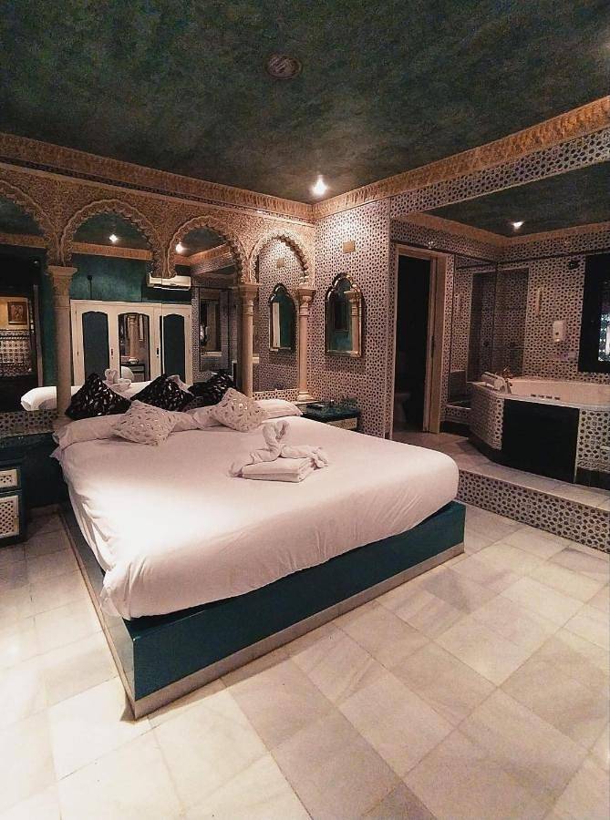 Maison d’hôte pour 3 personnes, avec jacuzzi ainsi que piscine et terrasse à Séville - 2