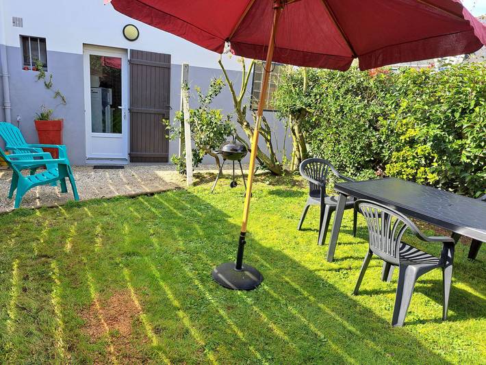 Gîte rénové avec jardin privé, proche de la Baule et Guérande, idéal pour 4 personnes. in Saint-Lyphard, Région de Saint-Nazaire