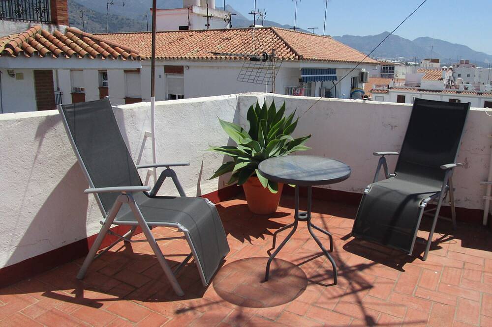 Entire apartment, Cozy apartement in the historic city center of Nerja\nwalking distance to beaches in Nerja Centre, Nerja
