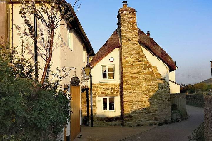 Log cabin for 6 people, with garden and terrace, with pets in Croyde