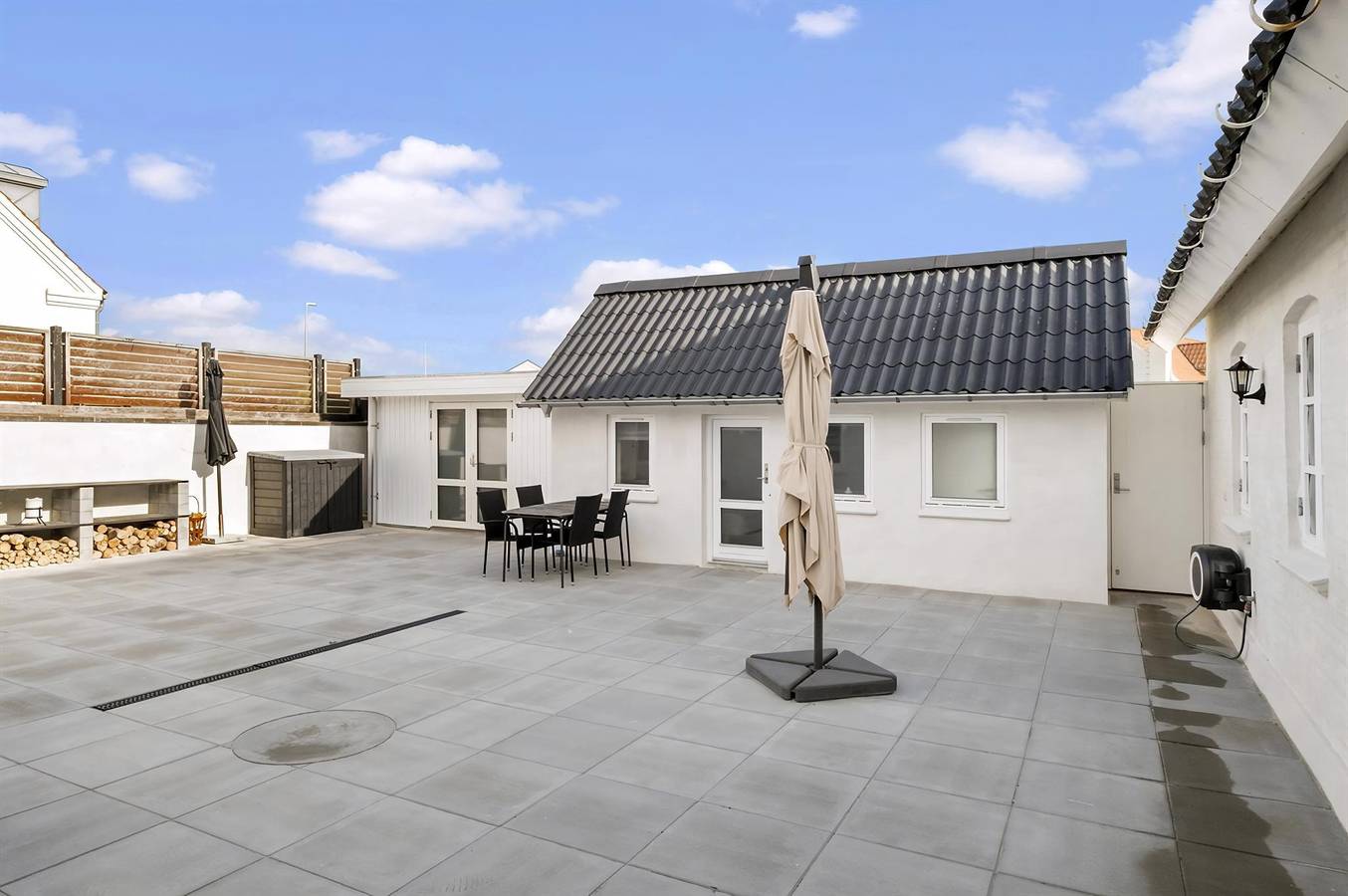 Beautiful home in Blokhus w/ Wifi and 6 Bedrooms in Blokhus, Jammerbugt