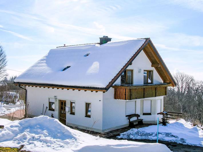 Ferienwohnung für 3 Personen, mit Ausblick und Garten sowie Terrasse in Ühlingen-Birkendorf